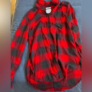 American eagle flannel button down women’s